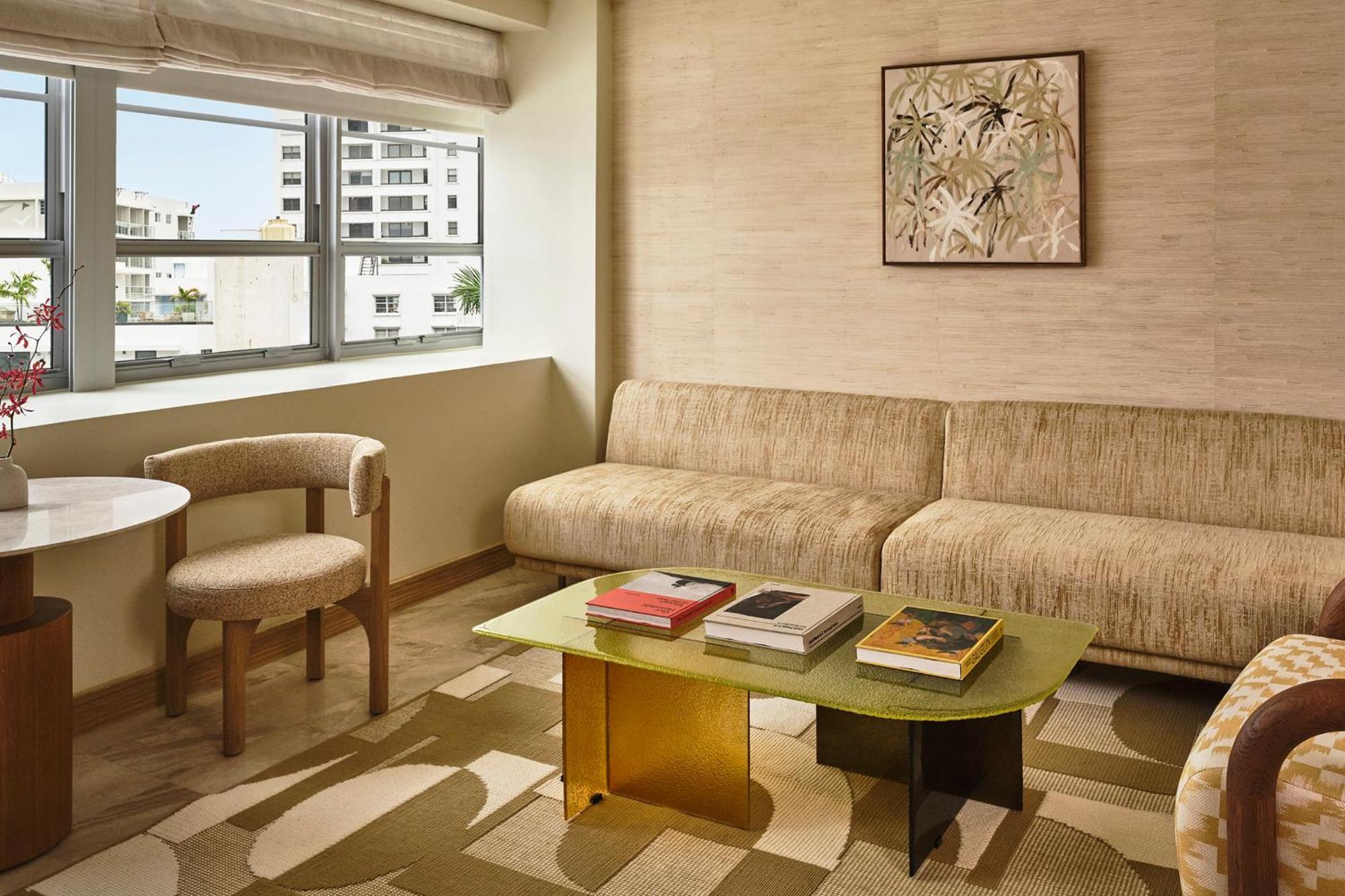 Resort The Shelborne By Proper