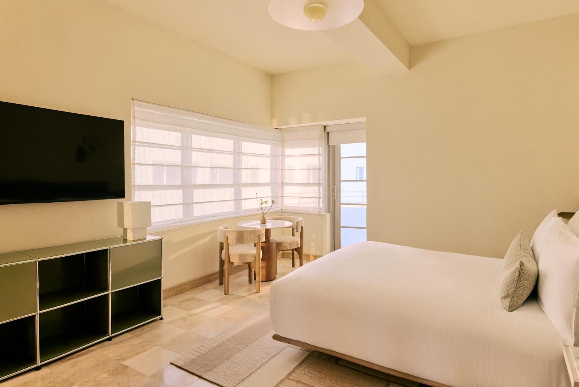 The Shelborne By Proper Resort Miami Beach